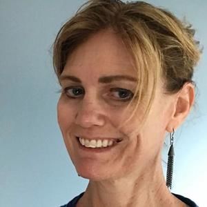 Meet your Posher, Carolyn